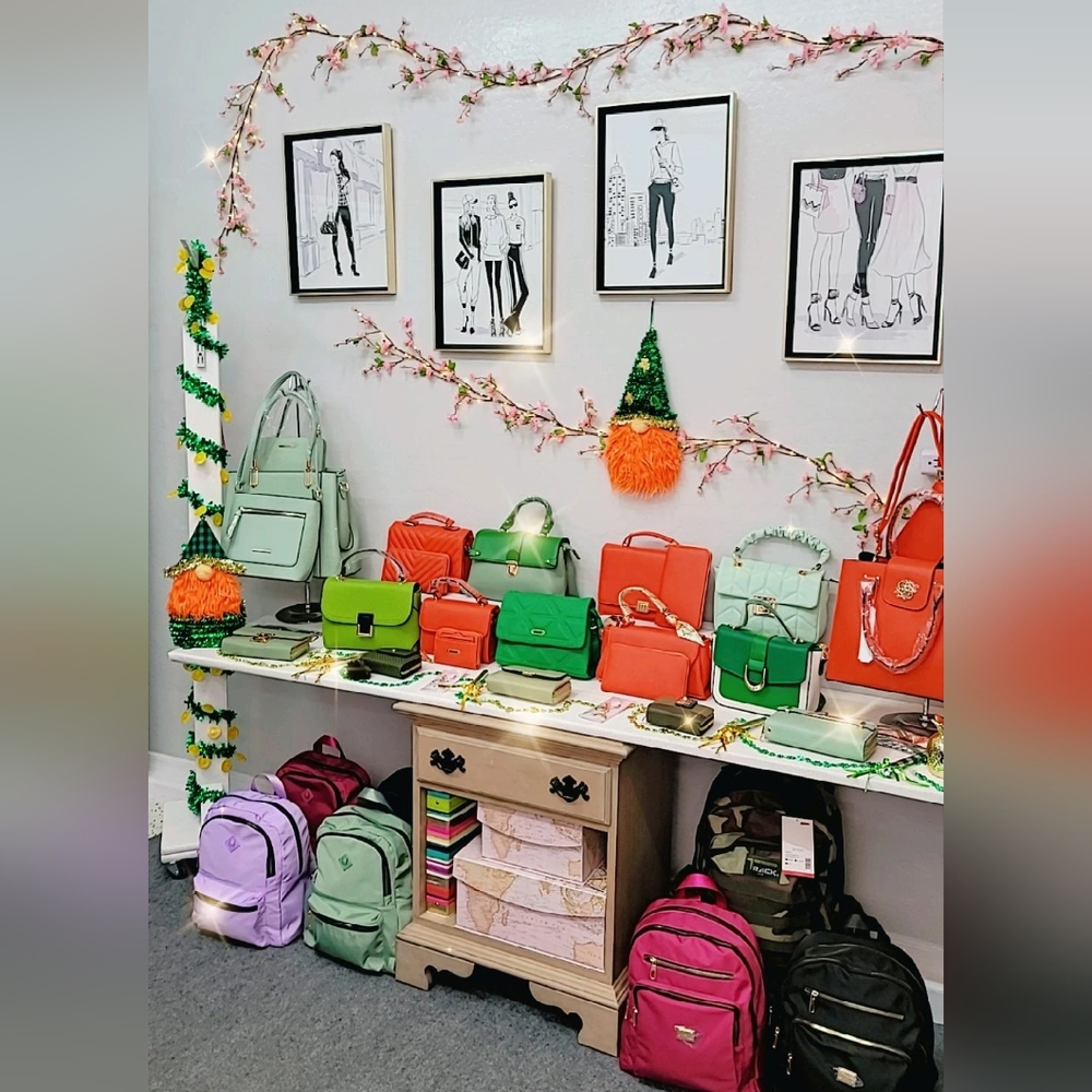 Purse MaFia 💞 LIVE NOW 💕 NEW ARRIVALS 🧚🏻‍♀️🍒🎁✨ - Picture 8 of 16